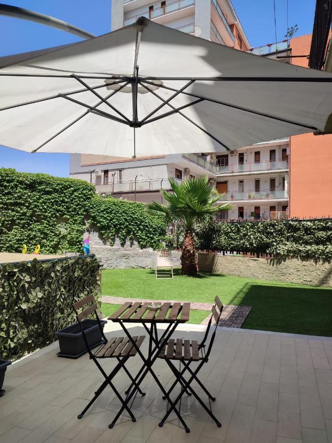 Appartamento Incantevole Con Parcheggio E Giardino Catania Eksteriør bilde