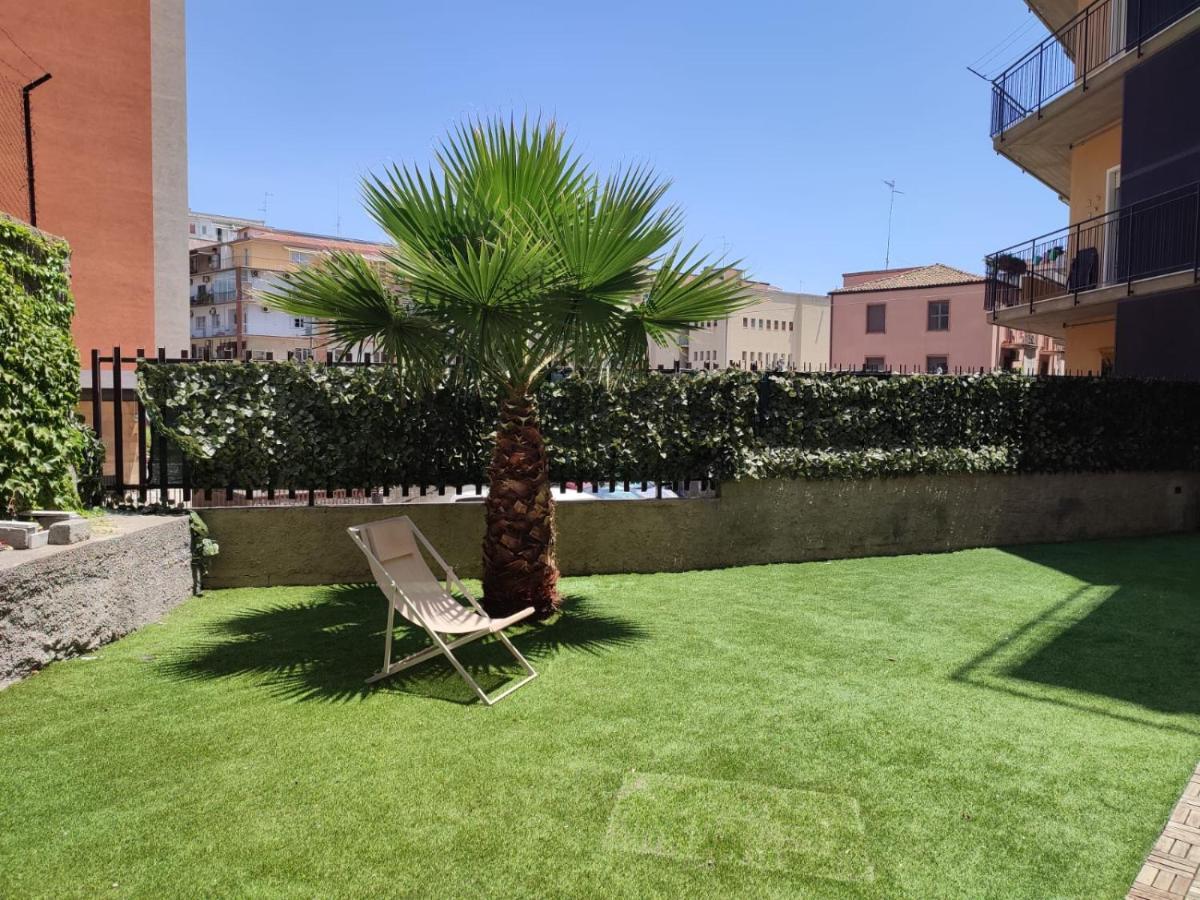 Appartamento Incantevole Con Parcheggio E Giardino Catania Eksteriør bilde
